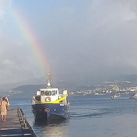 Chambre Chez L Habitant Sur La Plage Les Pieds Dans L Eau, Wifi Quartiers Anse a l'Ane Exterior foto